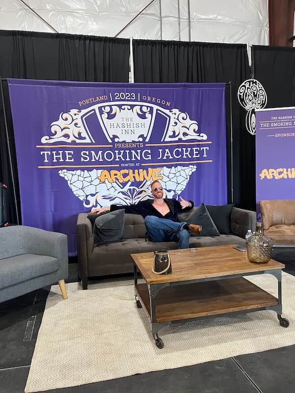 hashtek solventless extraction equipment at the smoking jacket 2023 hash rosin event