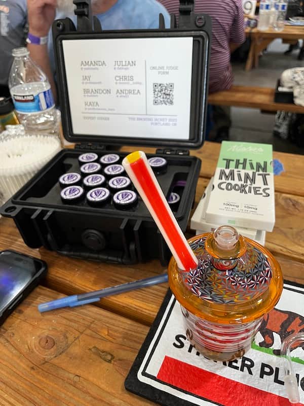 hashtek solventless extraction equipment at the smoking jacket 2023 hash rosin event
