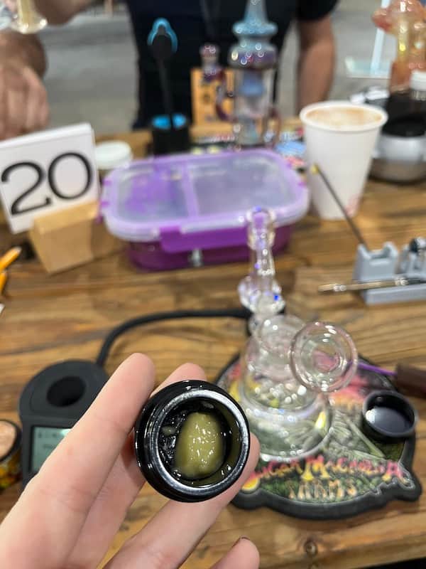 hashtek solventless extraction equipment at the smoking jacket 2023 hash rosin event