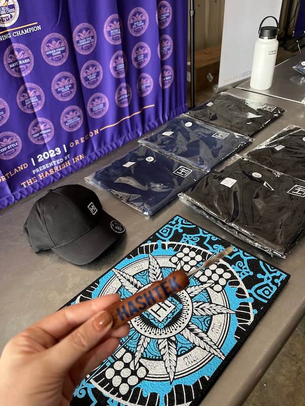 hashtek solventless extraction equipment at the smoking jacket 2023 hash rosin event