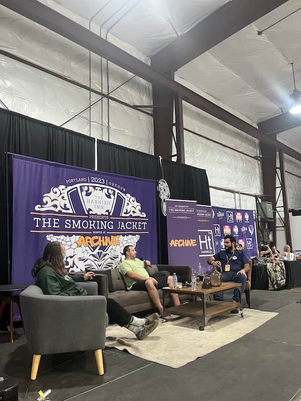 hashtek solventless extraction equipment at the smoking jacket 2023 hash rosin event