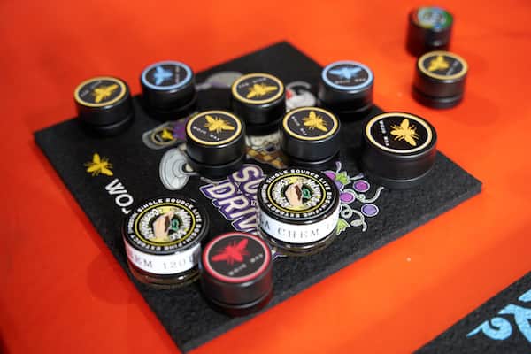hashtek solventless extraction equipment at the smoking jacket 2023 hash rosin event