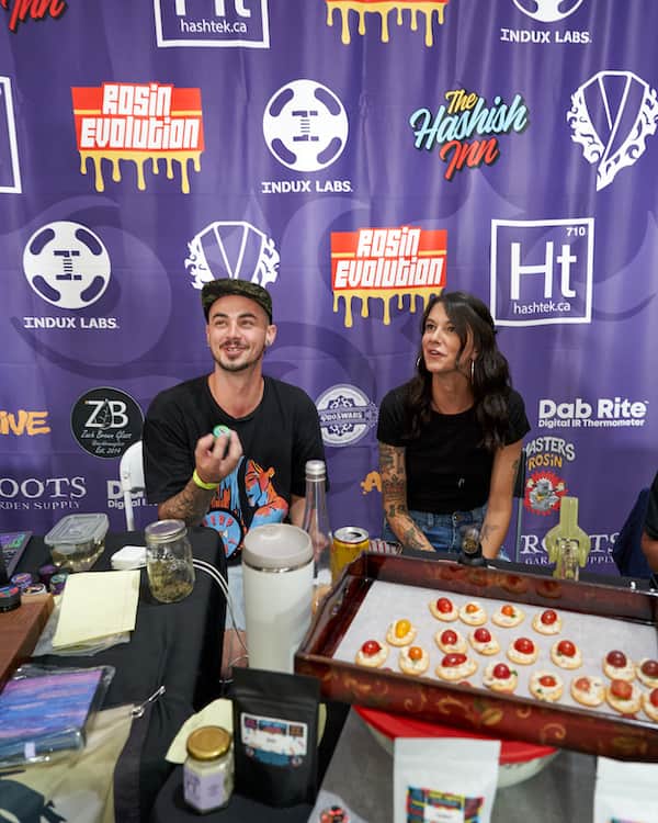 hashtek solventless extraction equipment at the smoking jacket 2023 hash rosin event