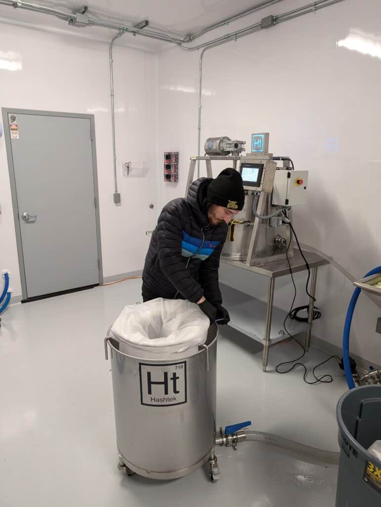 Coffee & Donuts Michigan: TerpWizard setting up vessel