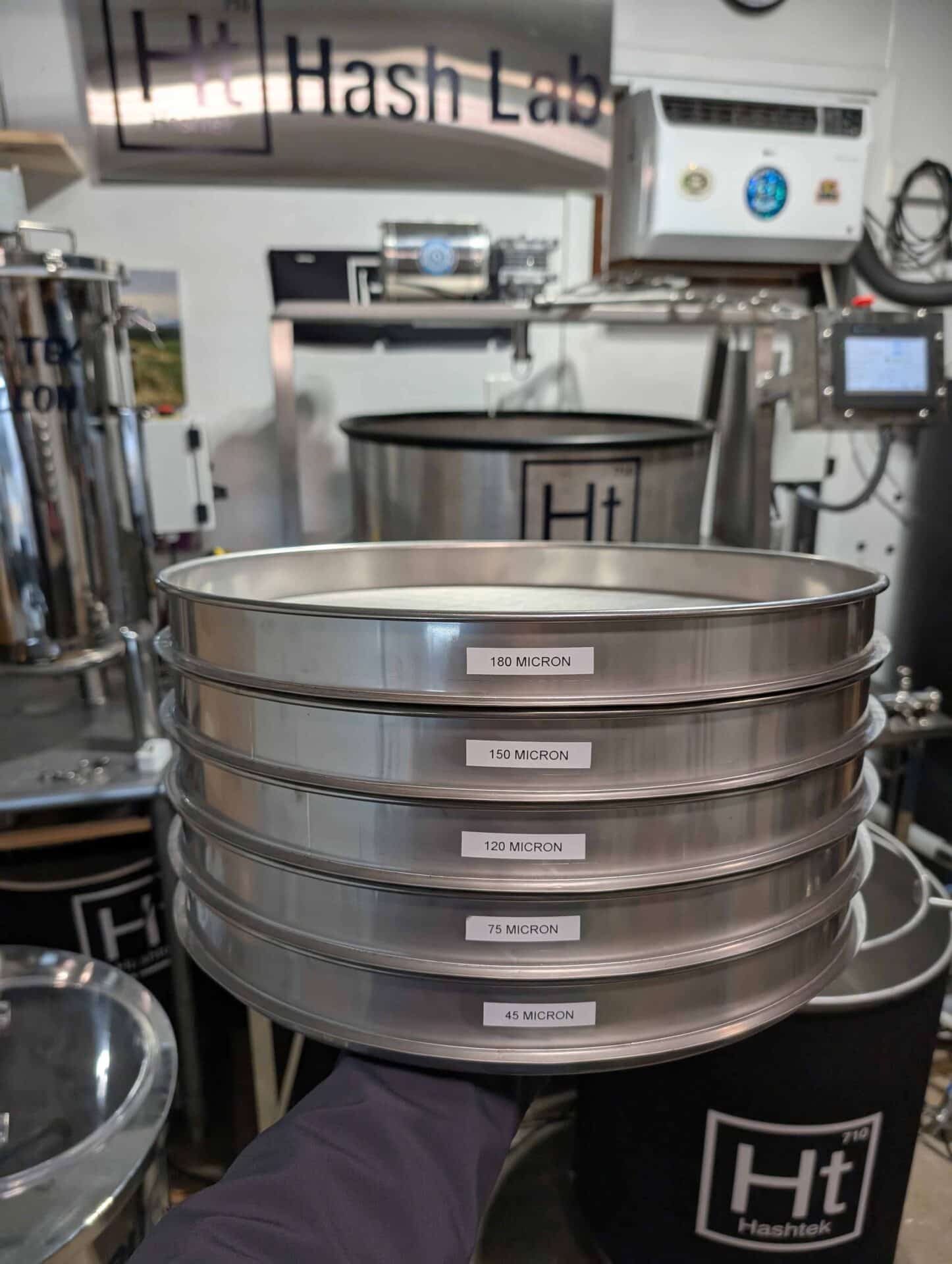 Vibrating Stainless Sieving Screens: Real-World Testing, Limitations, and Why Filtering Area Still Matters