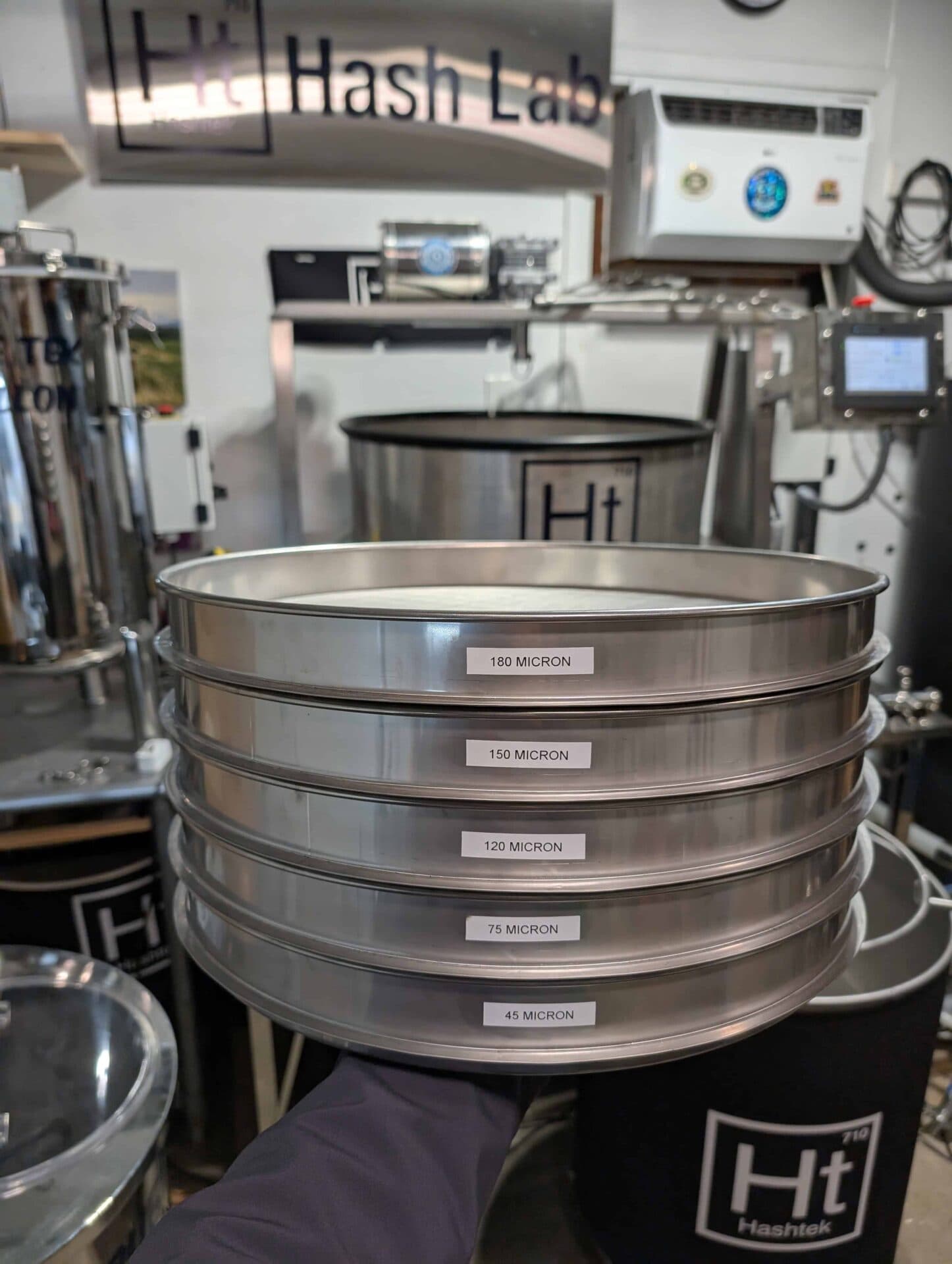 Vibrating Stainless Sieving Screens: Real-World Testing, Limitations, and Why Filtering Area Still Matters